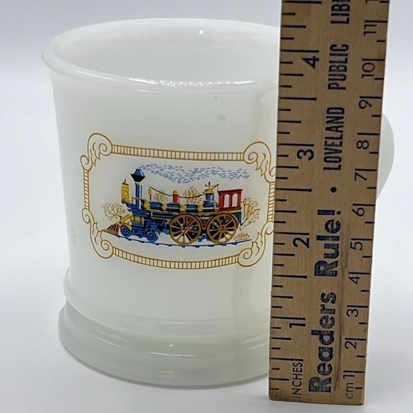 AVON TRAIN SHAVING MUG WITH EMPTY AFTERSHAVE CONTAINER - Picture 7 of 10
